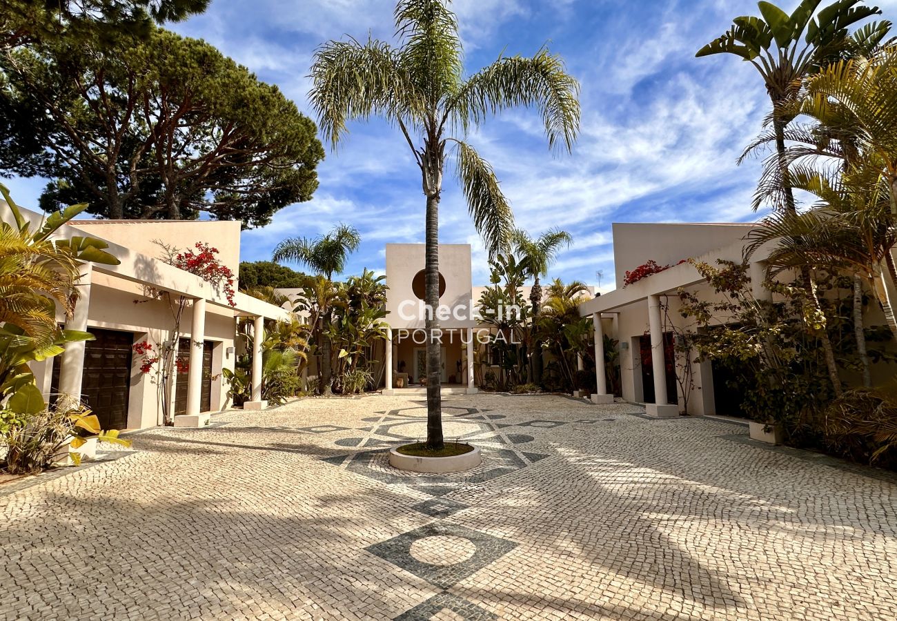 Piscine; Villa; Extérieur; Jardin