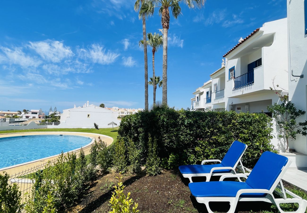 Casa geminada em Albufeira - Jardim da Oura by Check-in Portugal